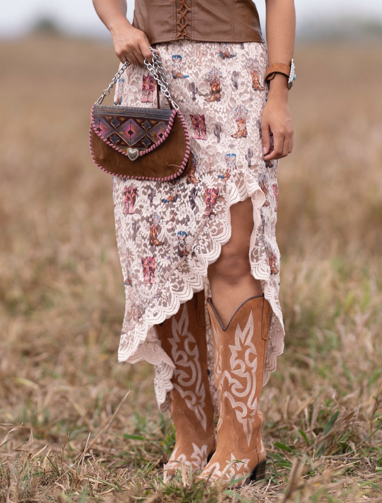 Saia de Renda Boots