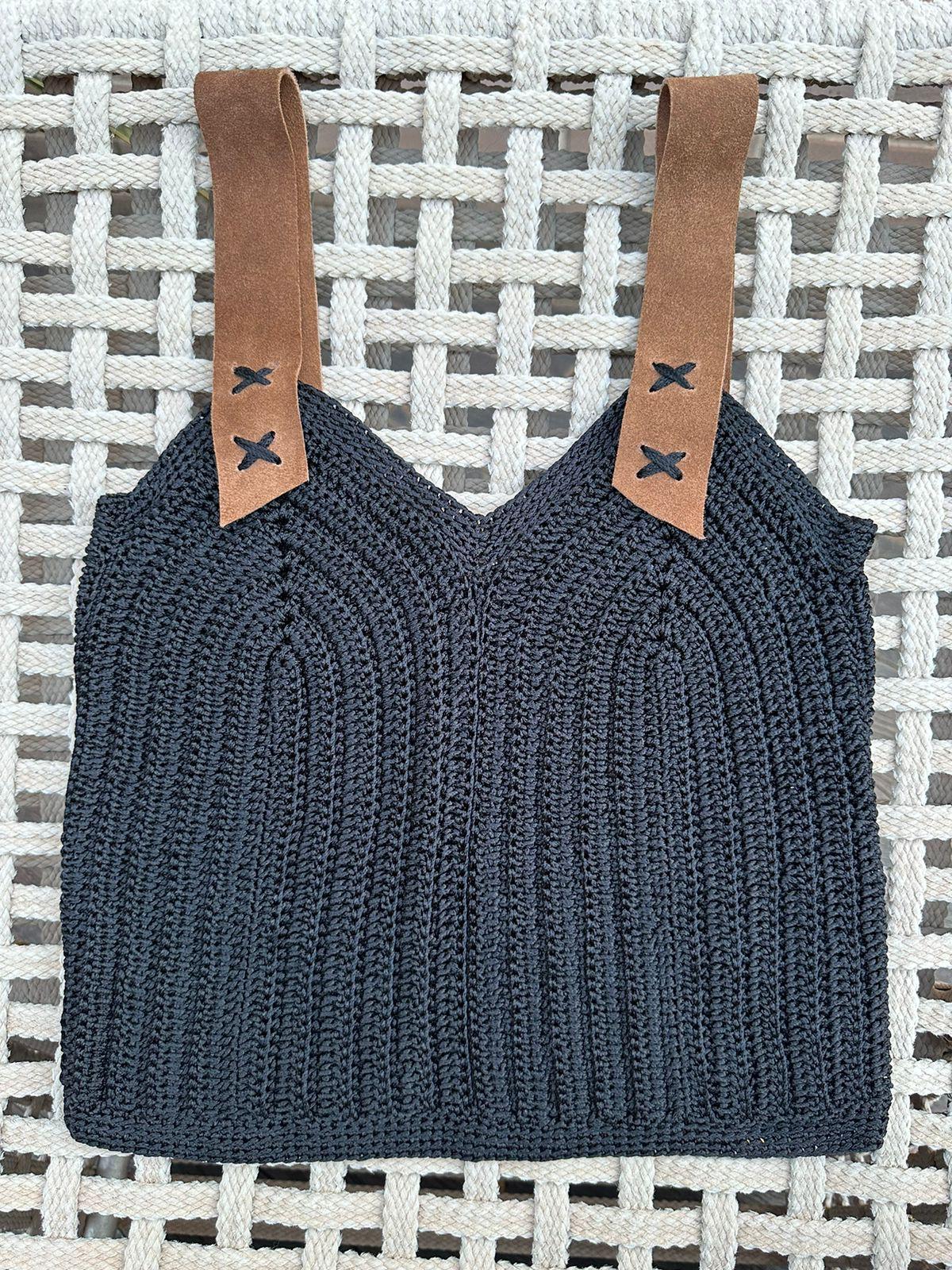 Blusa de crochê Jessy preta